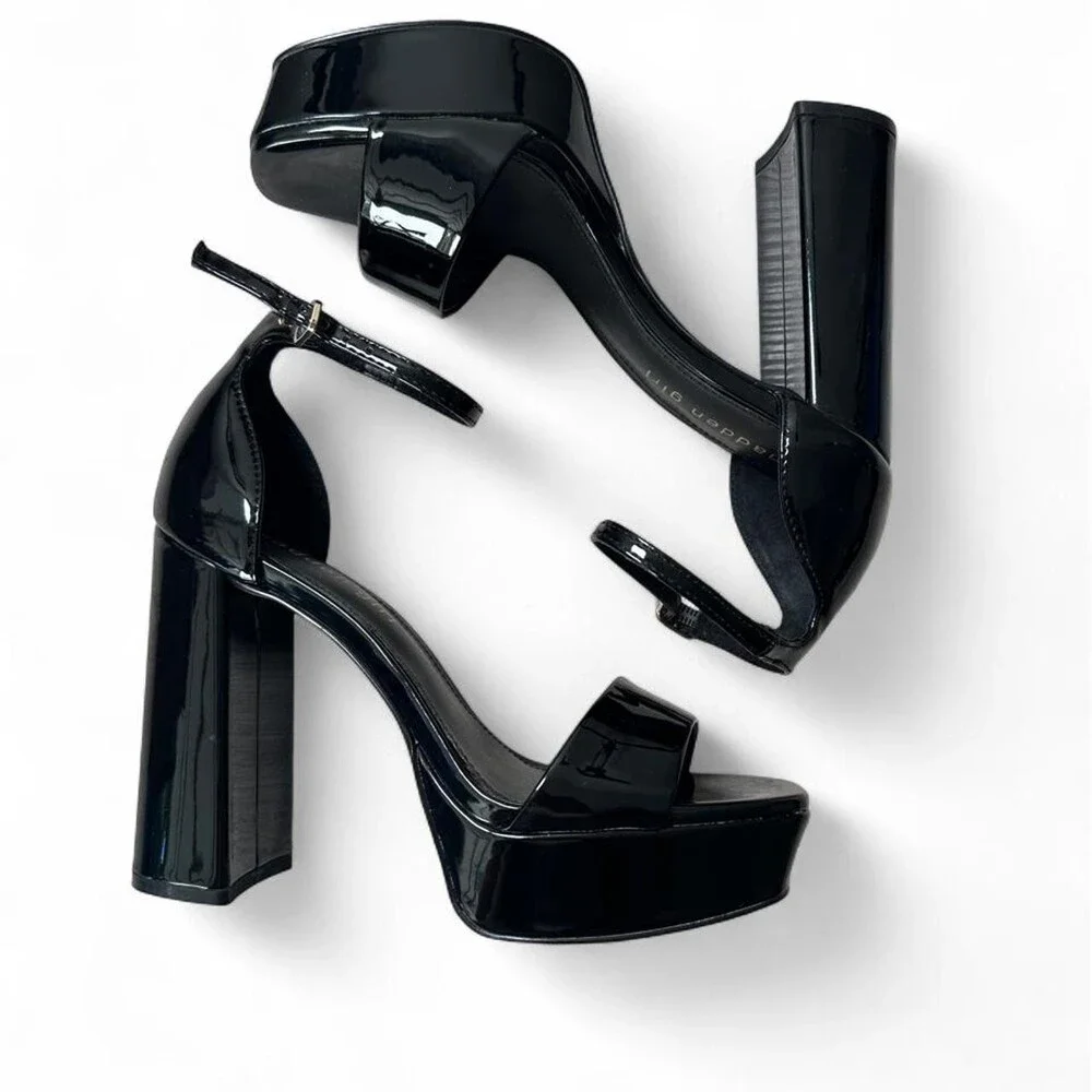 Madden Girl Women's Black Courts